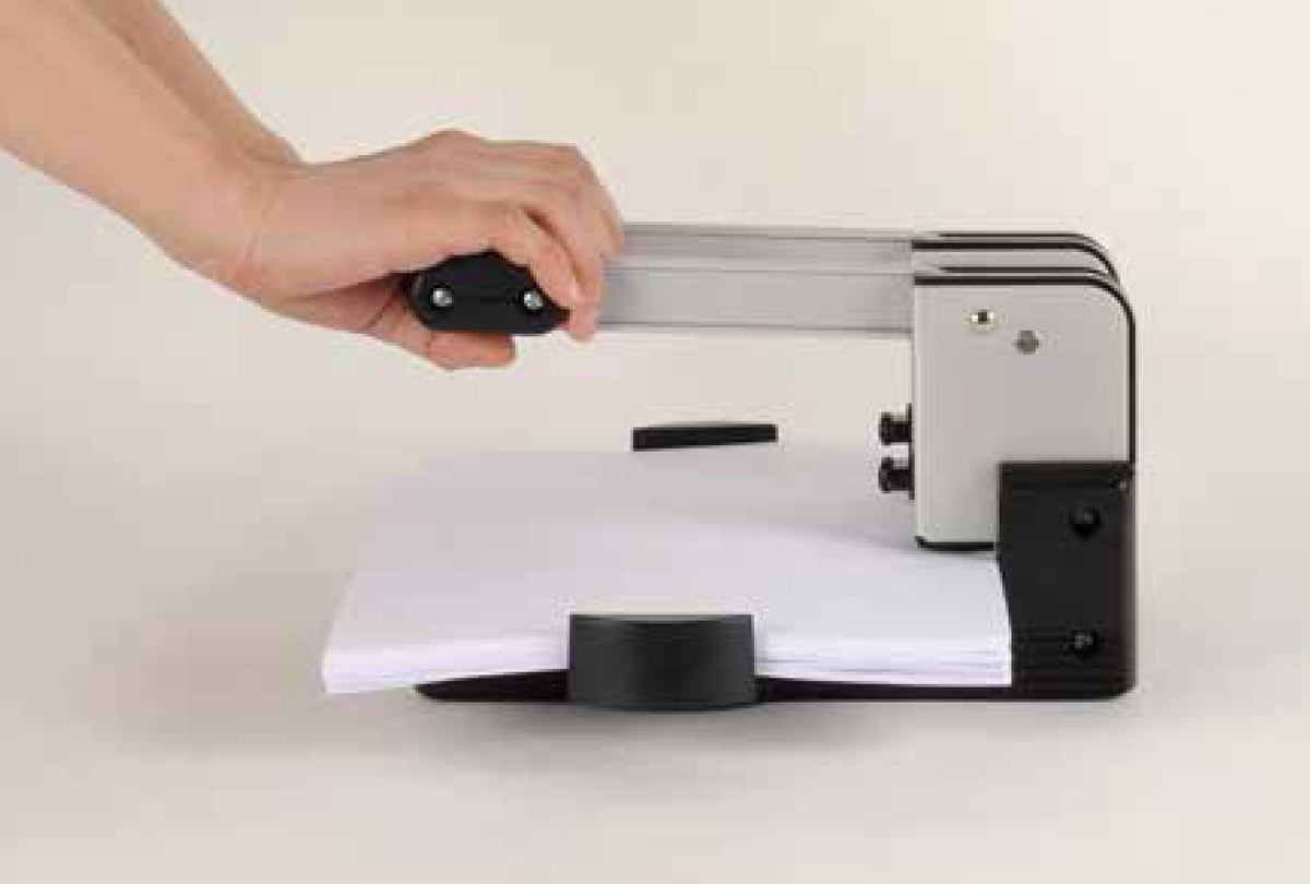 CARL 重型打孔機 Heavy Duty Punch - [HD-410N] -110 sheets