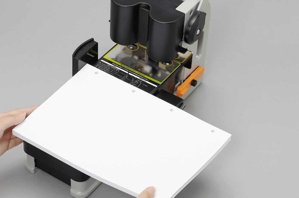 CARL 重型打孔機 Heavy Duty Punch - [HD-530N] -330 sheets